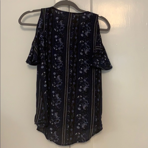 Blue Floral Blouse - Picture 5 of 5